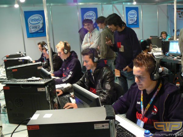 ����� ALTERNATE aTTaX