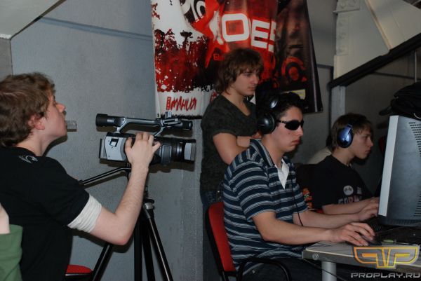 ������ ��������� ����� �����������