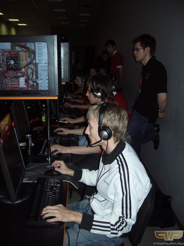 Xenitron � Hooch �������� �������� ���� ������ DTS