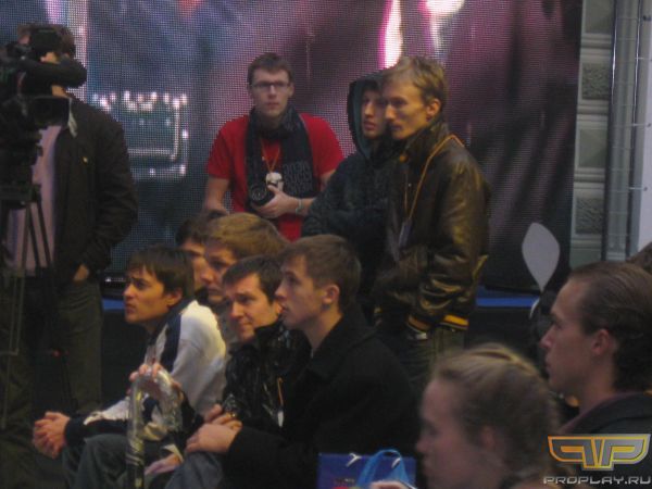 ����������