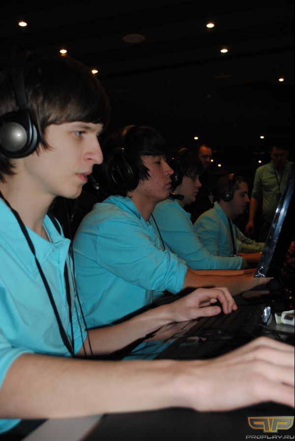 Starix, Adren � Hooch