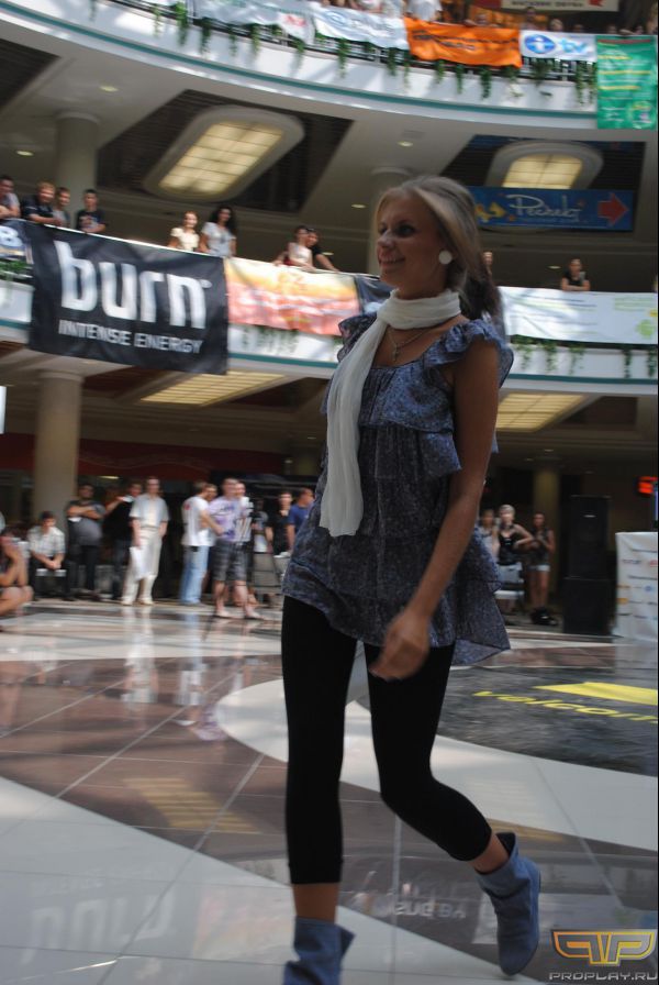 ��� 4 Miss WCG 2010